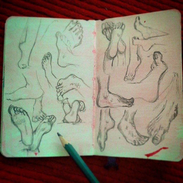 9/365 Foot studies from various sources off of t'internet. http://instagram.com/p/pRYNOUHyxa/
